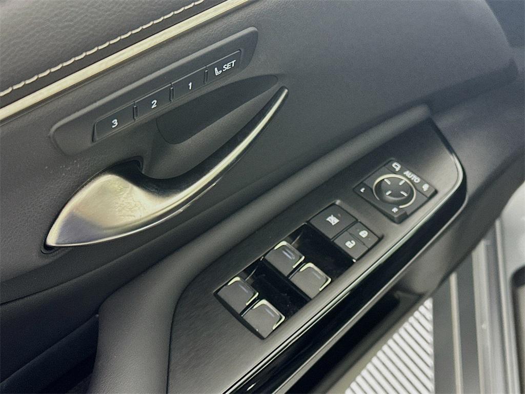 used 2022 Lexus ES 250 car, priced at $31,890