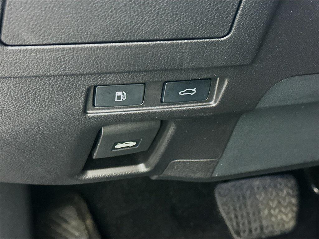 used 2022 Lexus ES 250 car, priced at $31,890