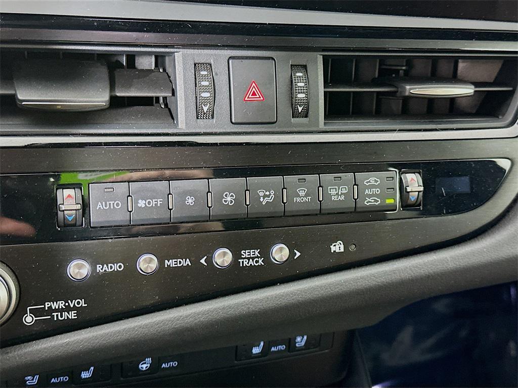 used 2024 Lexus ES 350 car, priced at $40,890
