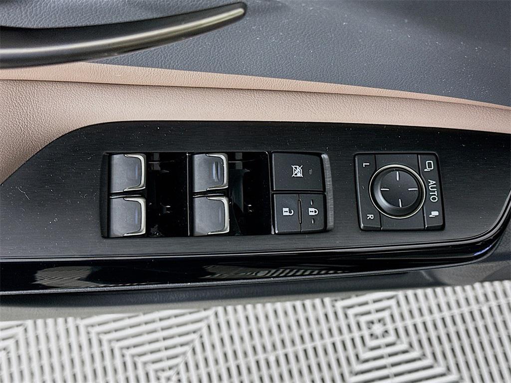 used 2024 Lexus ES 350 car, priced at $40,890