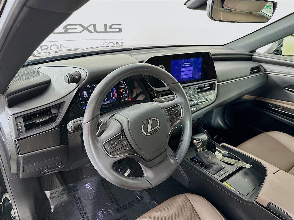 used 2024 Lexus ES 350 car, priced at $40,890