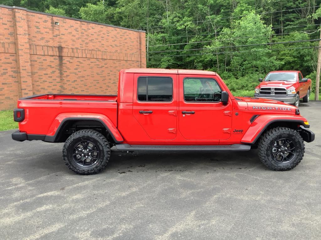 new 2025 Jeep Gladiator car, priced at $48,685