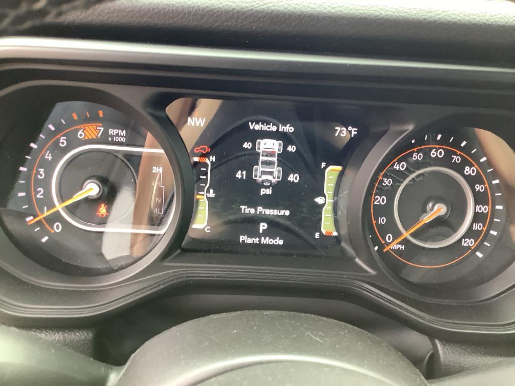 new 2025 Jeep Wrangler car, priced at $55,275