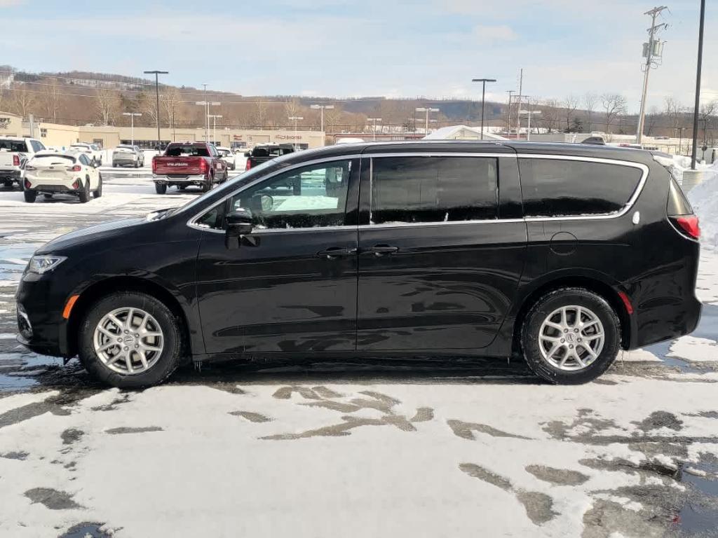 new 2025 Chrysler Pacifica car, priced at $42,600