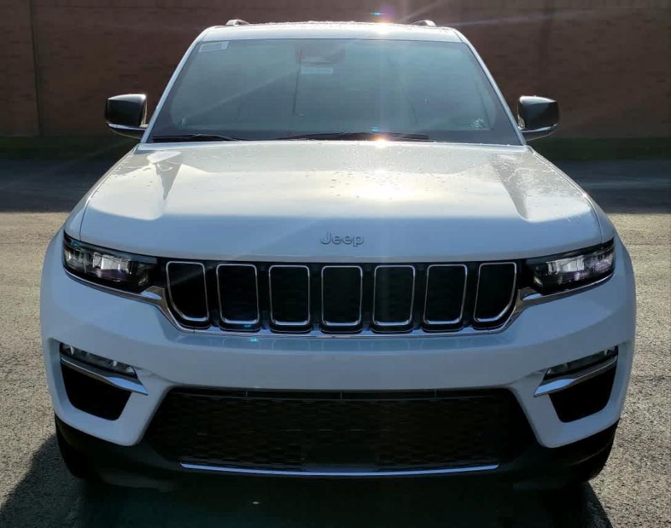 new 2025 Jeep Grand Cherokee car, priced at $45,066