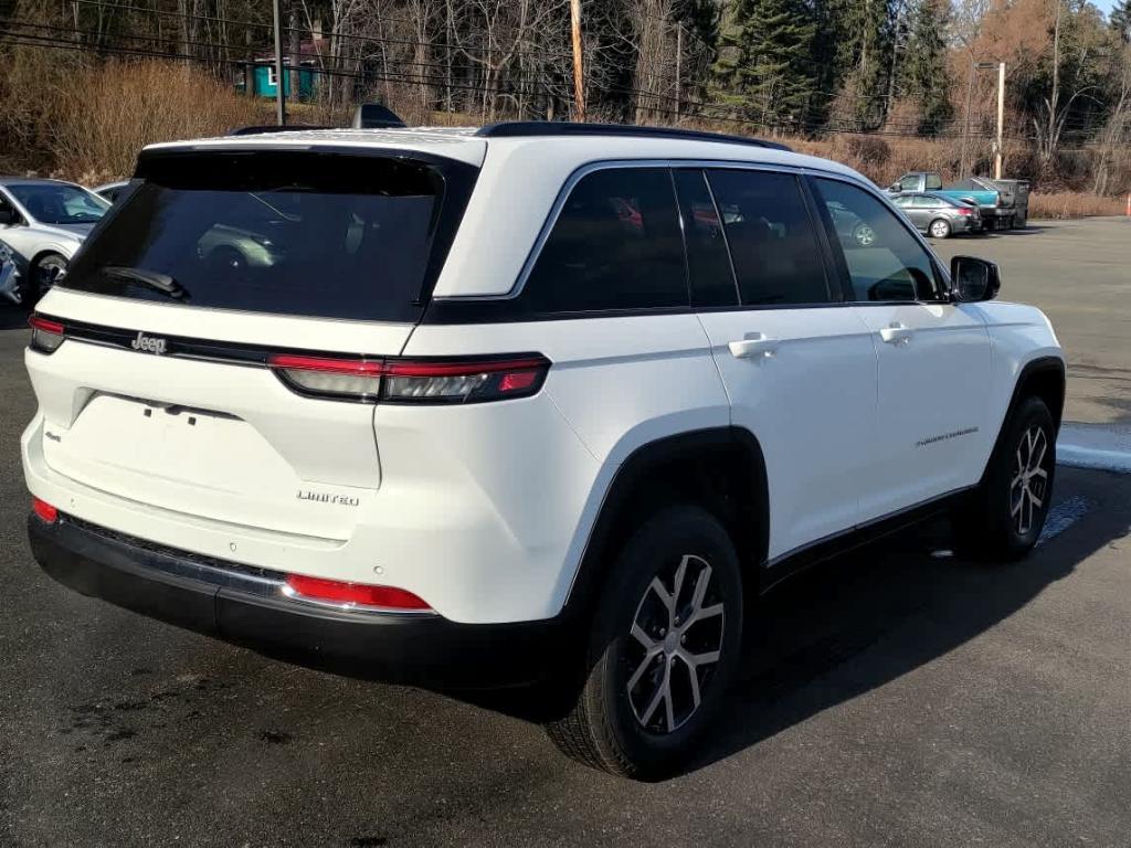 new 2025 Jeep Grand Cherokee car, priced at $45,066