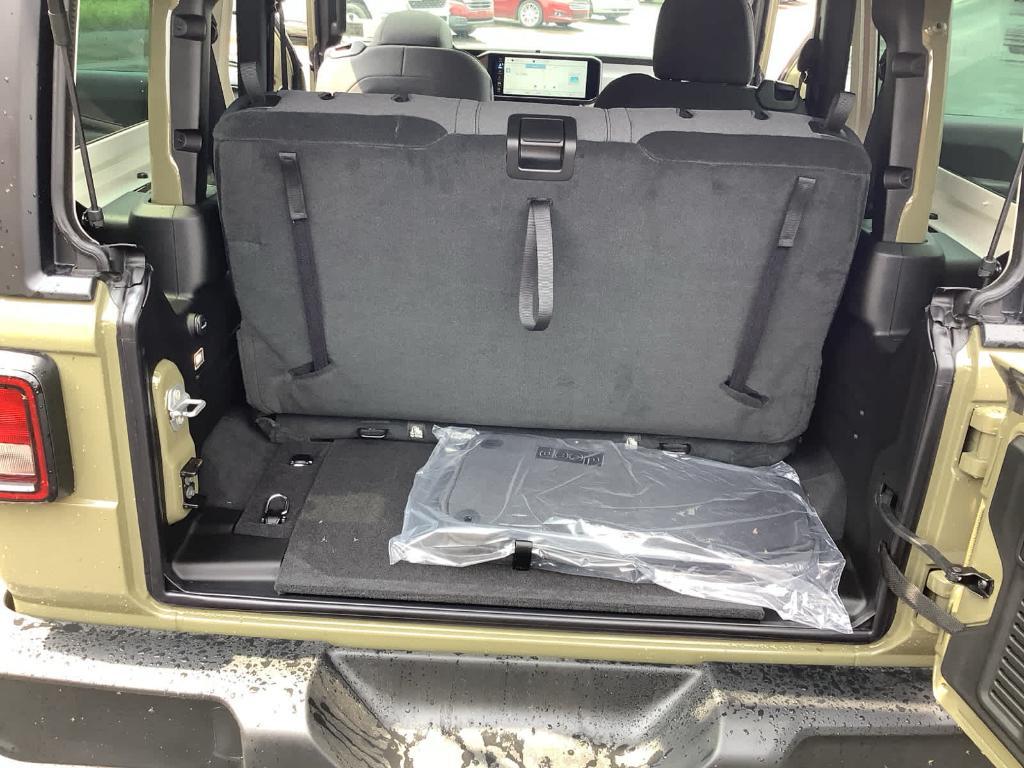 new 2025 Jeep Wrangler car, priced at $39,575