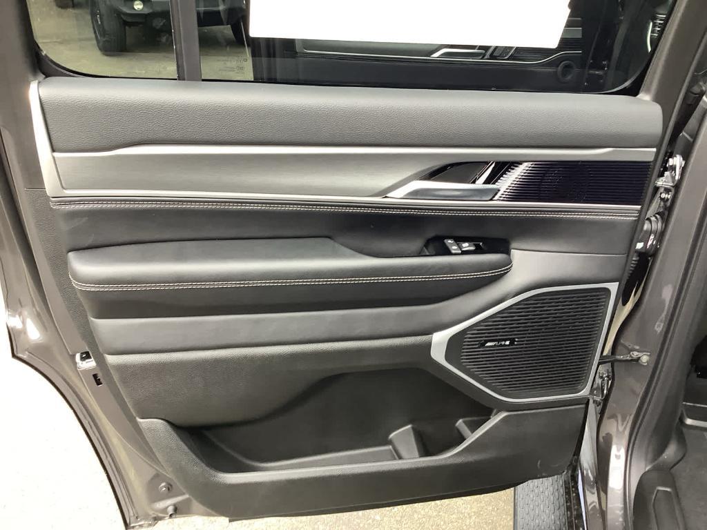 new 2025 Jeep Wagoneer car, priced at $75,530