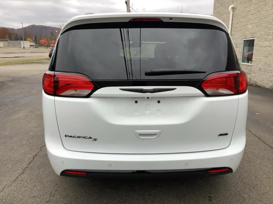 used 2020 Chrysler Pacifica car, priced at $31,862