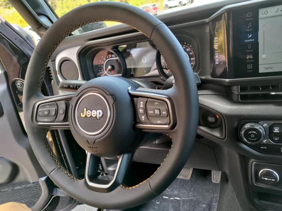 new 2024 Jeep Gladiator car, priced at $48,072