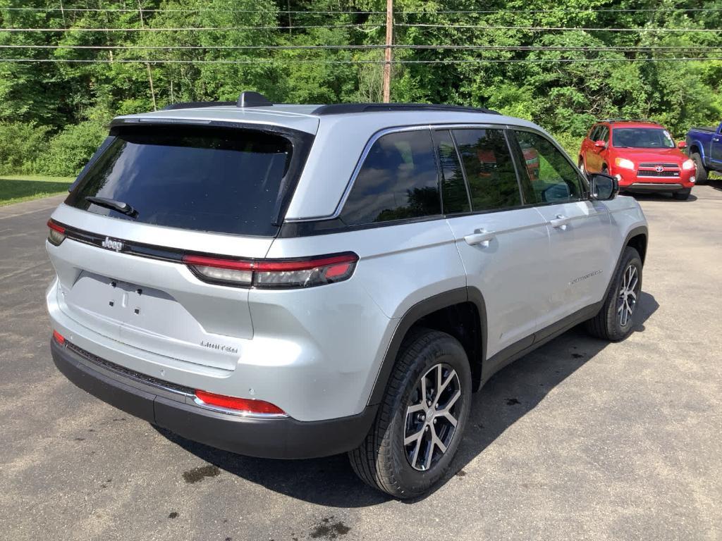 new 2025 Jeep Grand Cherokee car, priced at $47,495