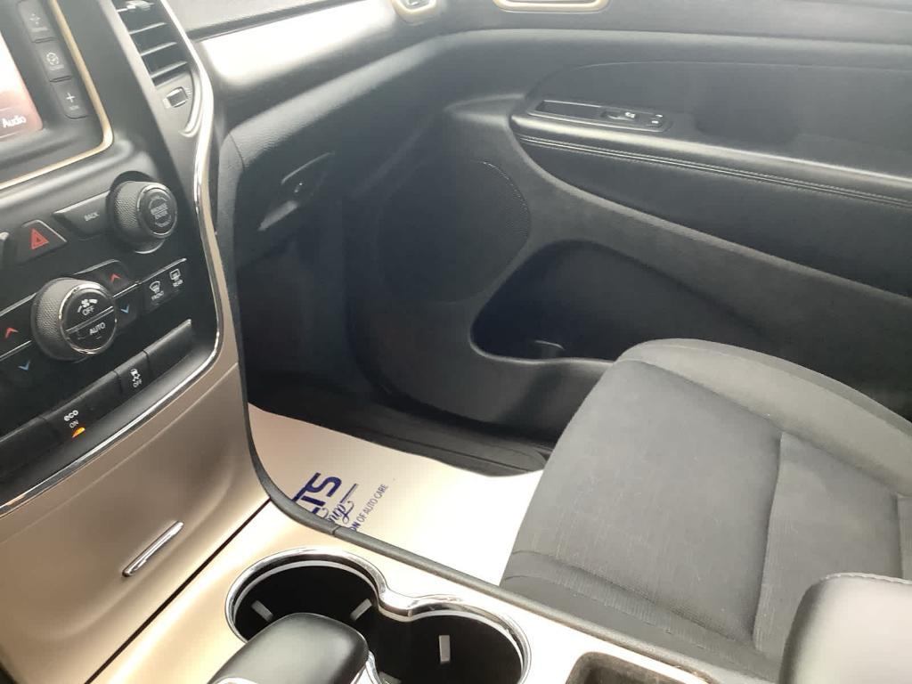 used 2014 Jeep Grand Cherokee car, priced at $11,797