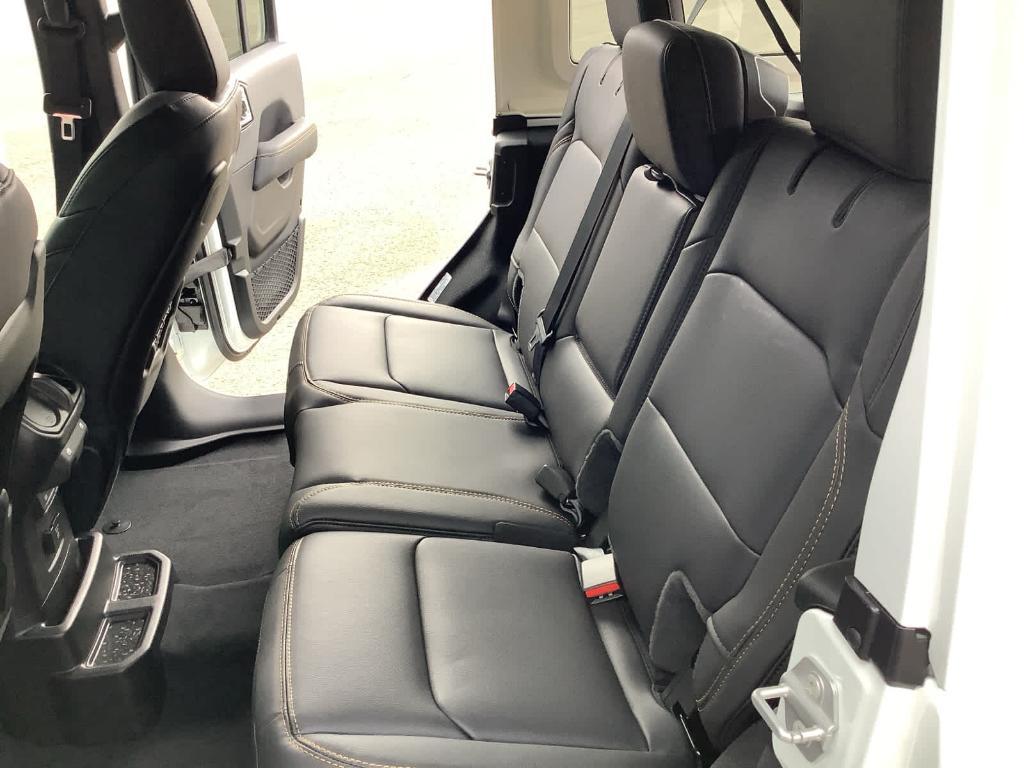 new 2025 Jeep Wrangler car, priced at $58,355