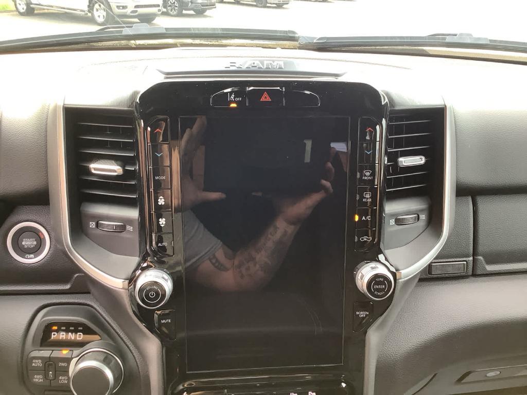 new 2025 Ram 1500 car, priced at $59,695