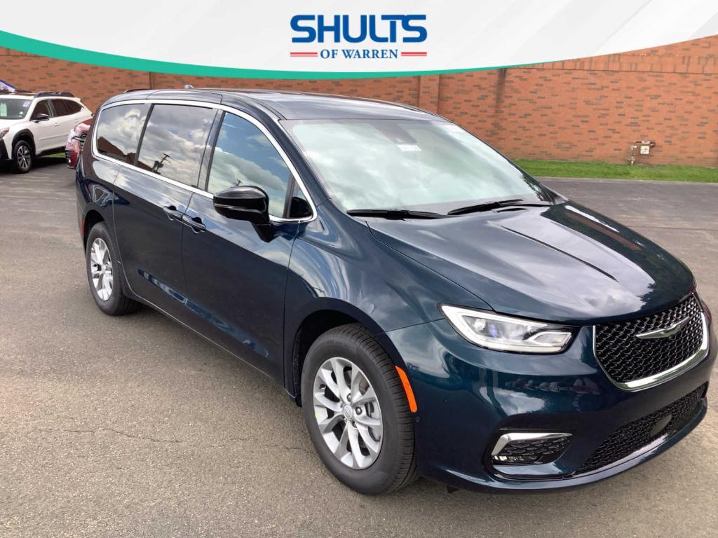 new 2025 Chrysler Pacifica car, priced at $49,215