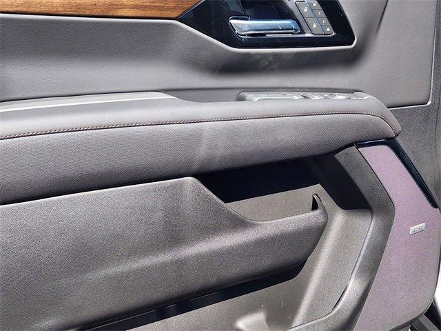 new 2025 Chevrolet Suburban car, priced at $92,249