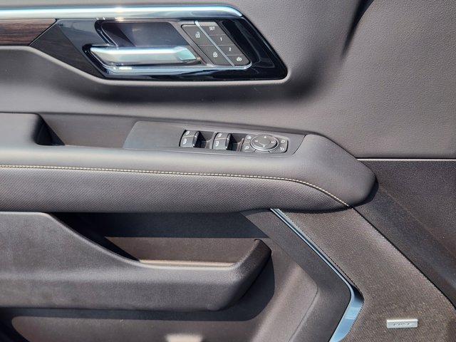 new 2025 Chevrolet Suburban car, priced at $84,410