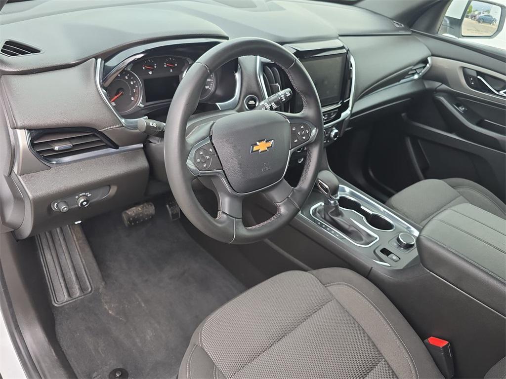 used 2023 Chevrolet Traverse car, priced at $29,324
