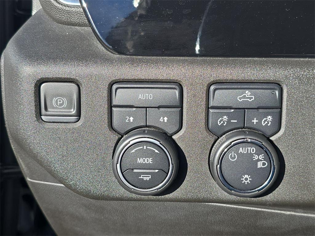 used 2022 Chevrolet Silverado 1500 car, priced at $33,749