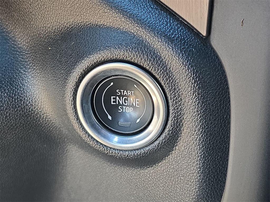 used 2021 GMC Sierra 1500 car, priced at $36,589