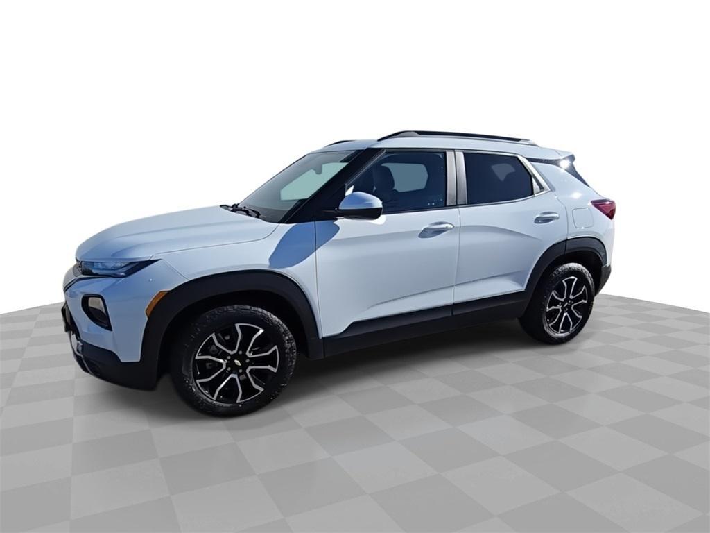 used 2023 Chevrolet TrailBlazer car, priced at $22,070