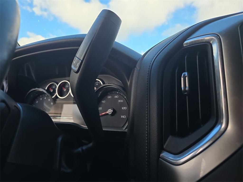 used 2022 Chevrolet Silverado 1500 car, priced at $34,524