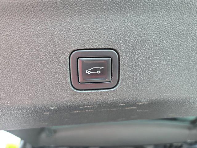 used 2021 GMC Yukon XL car, priced at $45,511