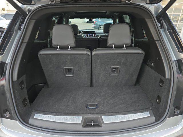 used 2024 Cadillac XT6 car, priced at $45,033