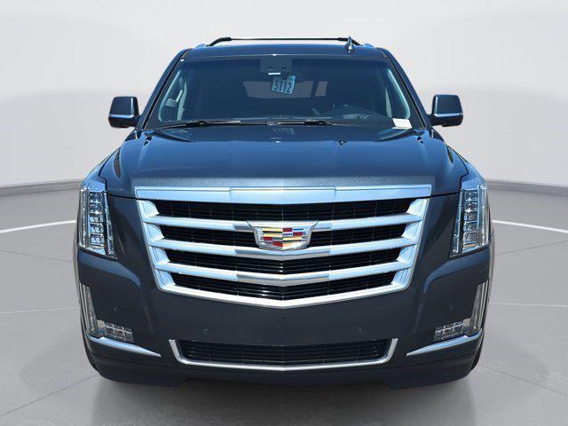 used 2020 Cadillac Escalade ESV car, priced at $30,919
