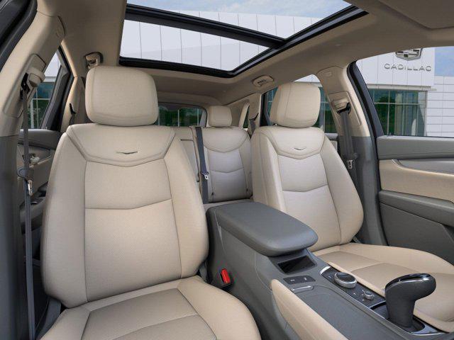 new 2025 Cadillac XT5 car, priced at $55,690