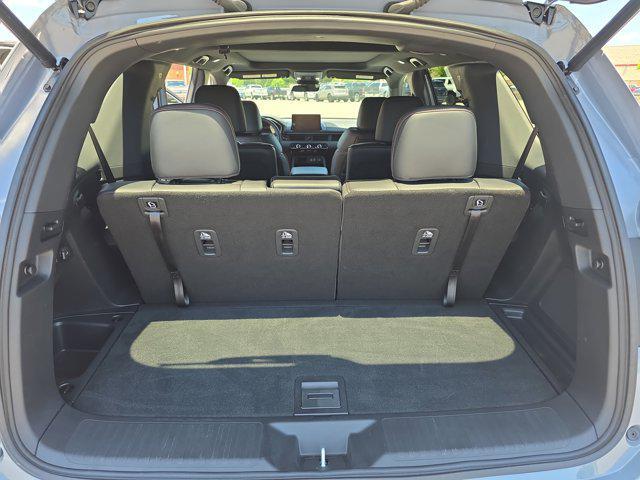 used 2025 Honda Pilot car, priced at $49,350