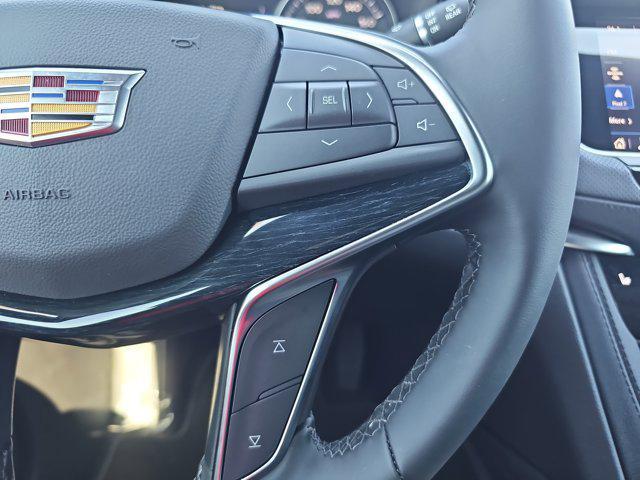 used 2025 Cadillac XT5 car, priced at $53,027