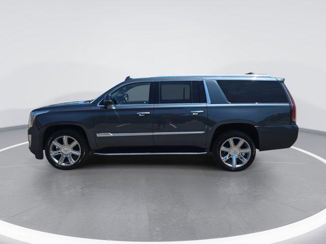 used 2020 Cadillac Escalade ESV car, priced at $34,811