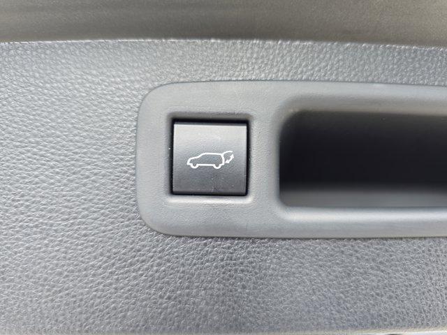 used 2022 Toyota Highlander car, priced at $37,126