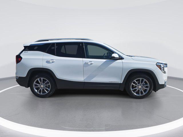 used 2022 GMC Terrain car, priced at $25,618
