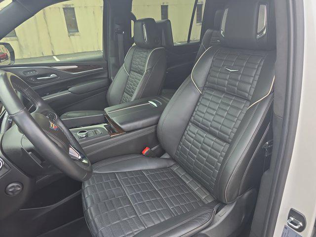 used 2023 Cadillac Escalade ESV car, priced at $82,991