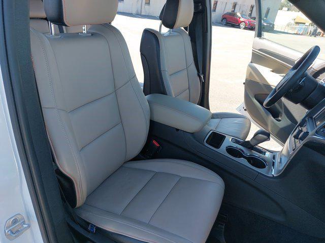 used 2017 Jeep Grand Cherokee car, priced at $19,241