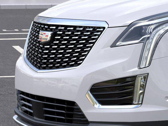 new 2025 Cadillac XT5 car, priced at $55,105
