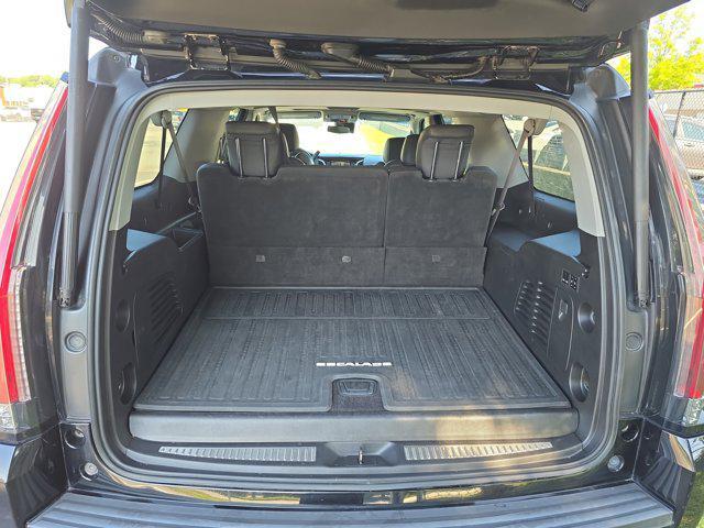 used 2017 Cadillac Escalade ESV car, priced at $25,346