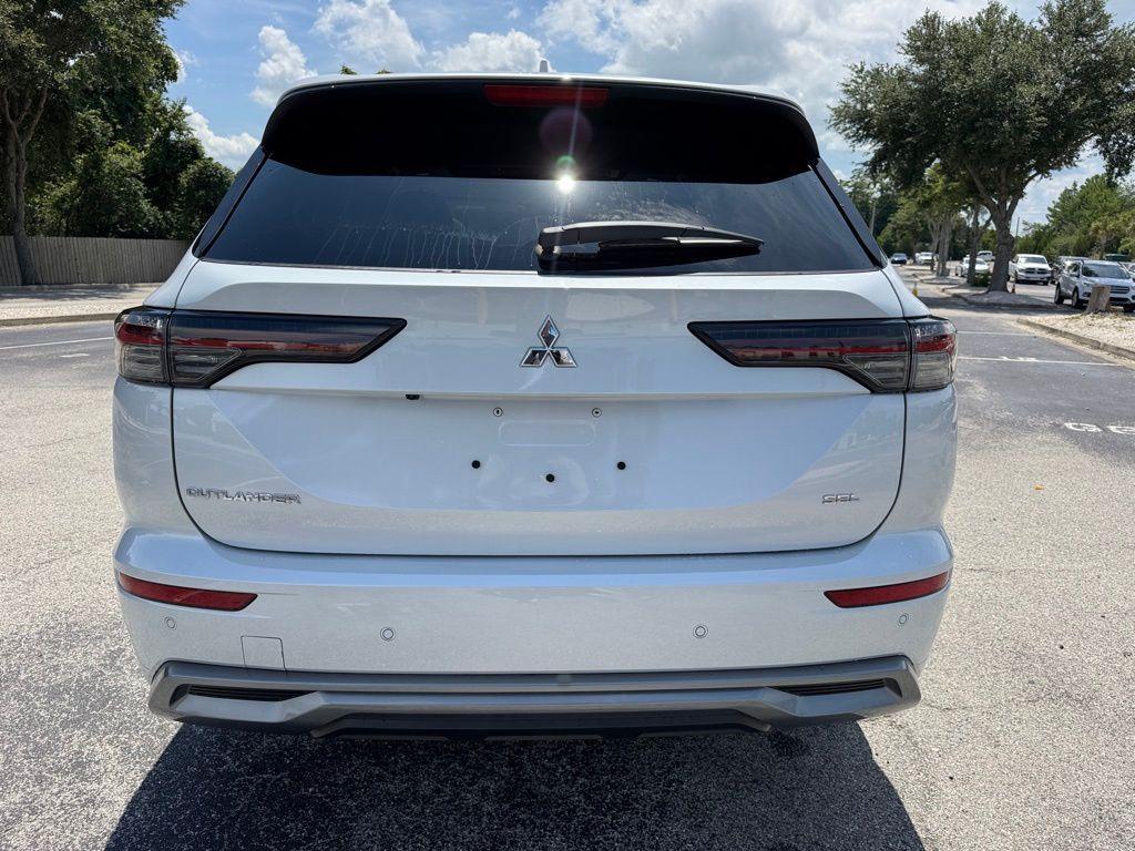 new 2025 Mitsubishi Outlander car, priced at $40,395