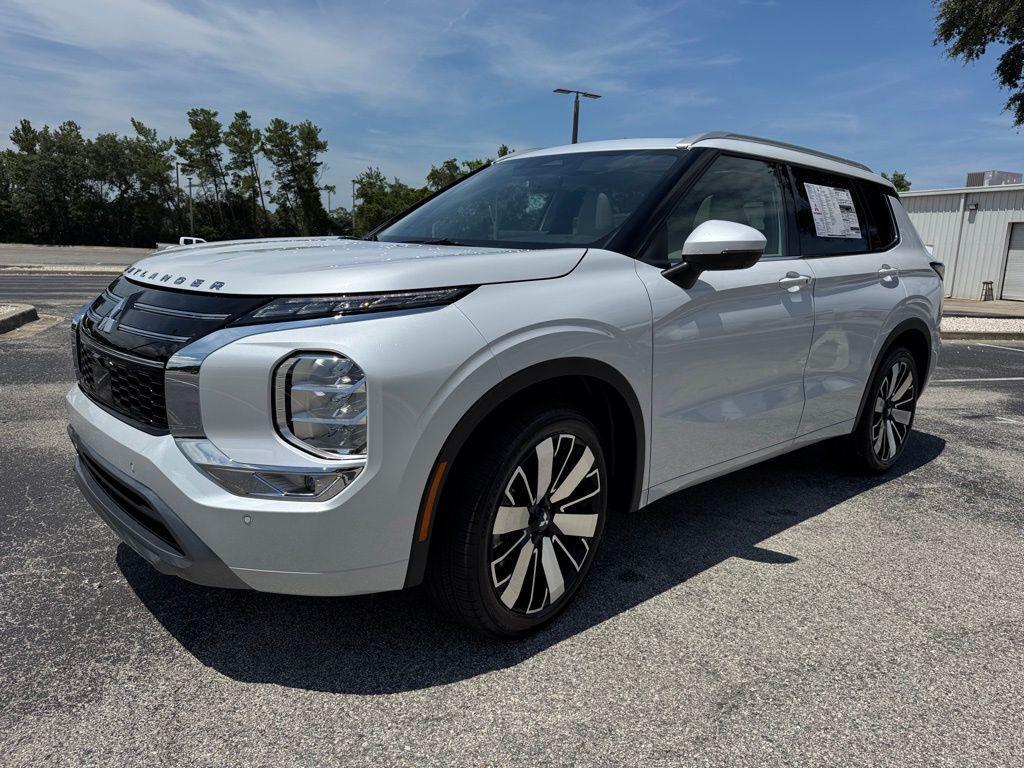 new 2025 Mitsubishi Outlander car, priced at $40,395