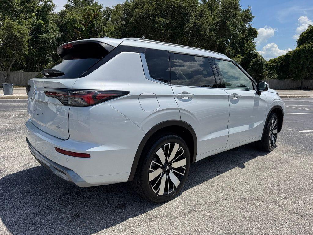 new 2025 Mitsubishi Outlander car, priced at $40,395