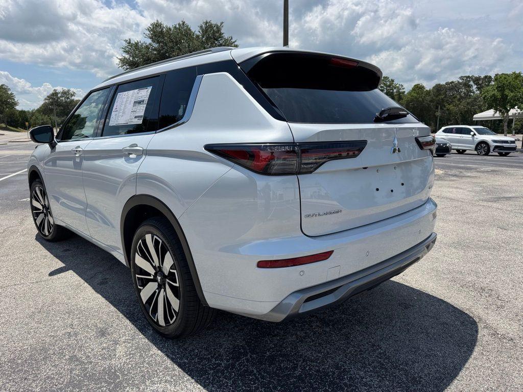new 2025 Mitsubishi Outlander car, priced at $40,395