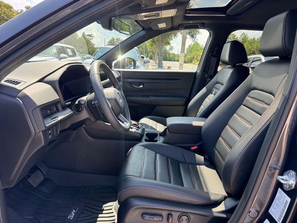 used 2024 Honda CR-V Hybrid car, priced at $33,500