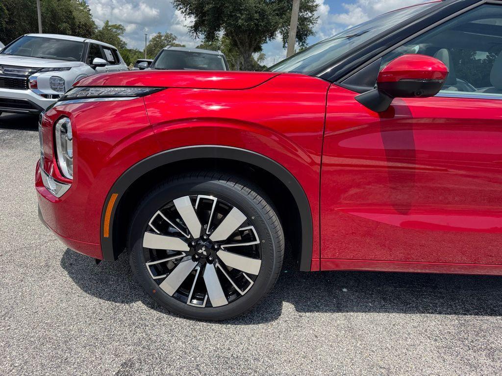 new 2025 Mitsubishi Outlander car, priced at $35,526