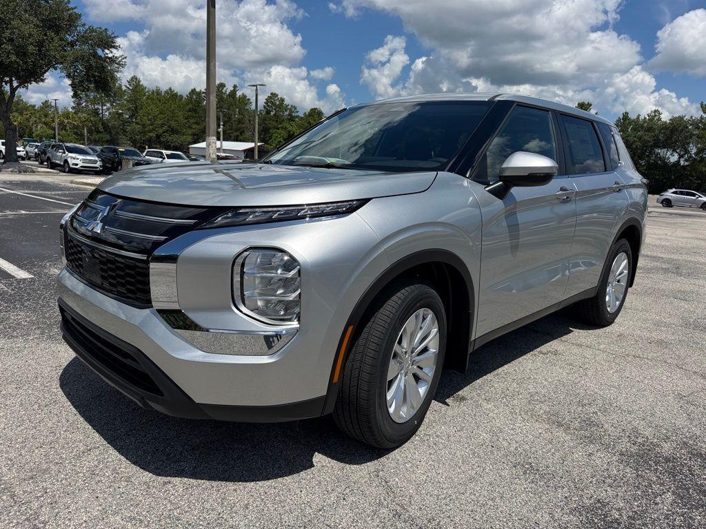 new 2025 Mitsubishi Outlander car, priced at $32,235