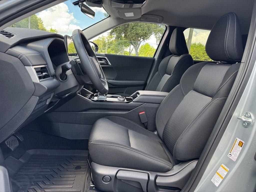 new 2025 Mitsubishi Outlander car, priced at $32,235
