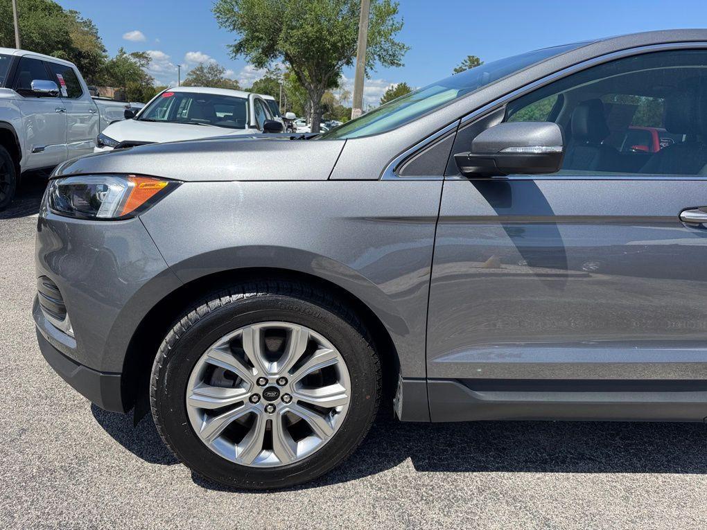 used 2024 Ford Edge car, priced at $30,500