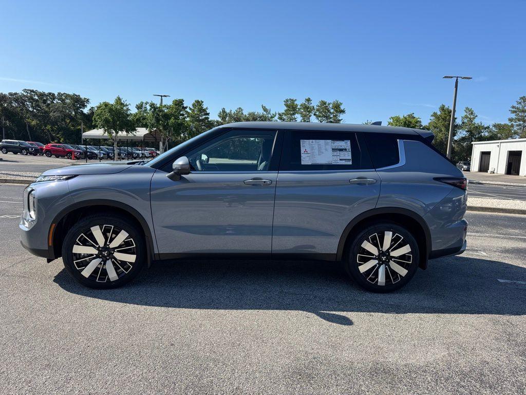 new 2025 Mitsubishi Outlander car, priced at $35,625