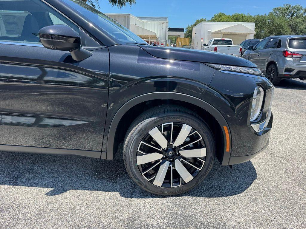 new 2025 Mitsubishi Outlander car, priced at $38,295
